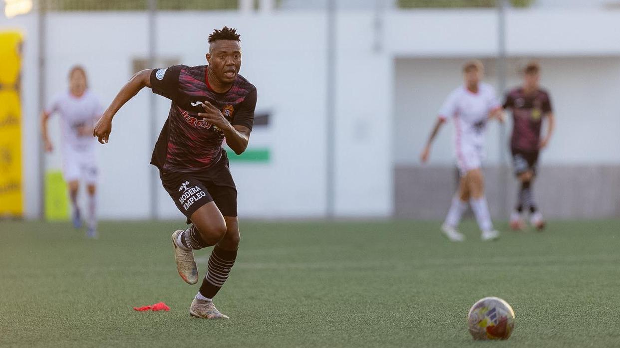 ANTONIANO AGUILAS 1.jpg